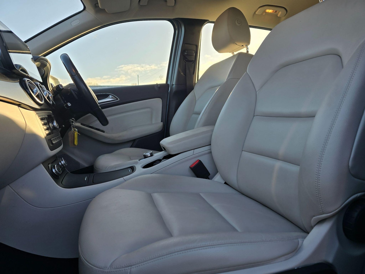 Used Mercedes-Benz B Class 2014 for sale - 77111719: Photo 11