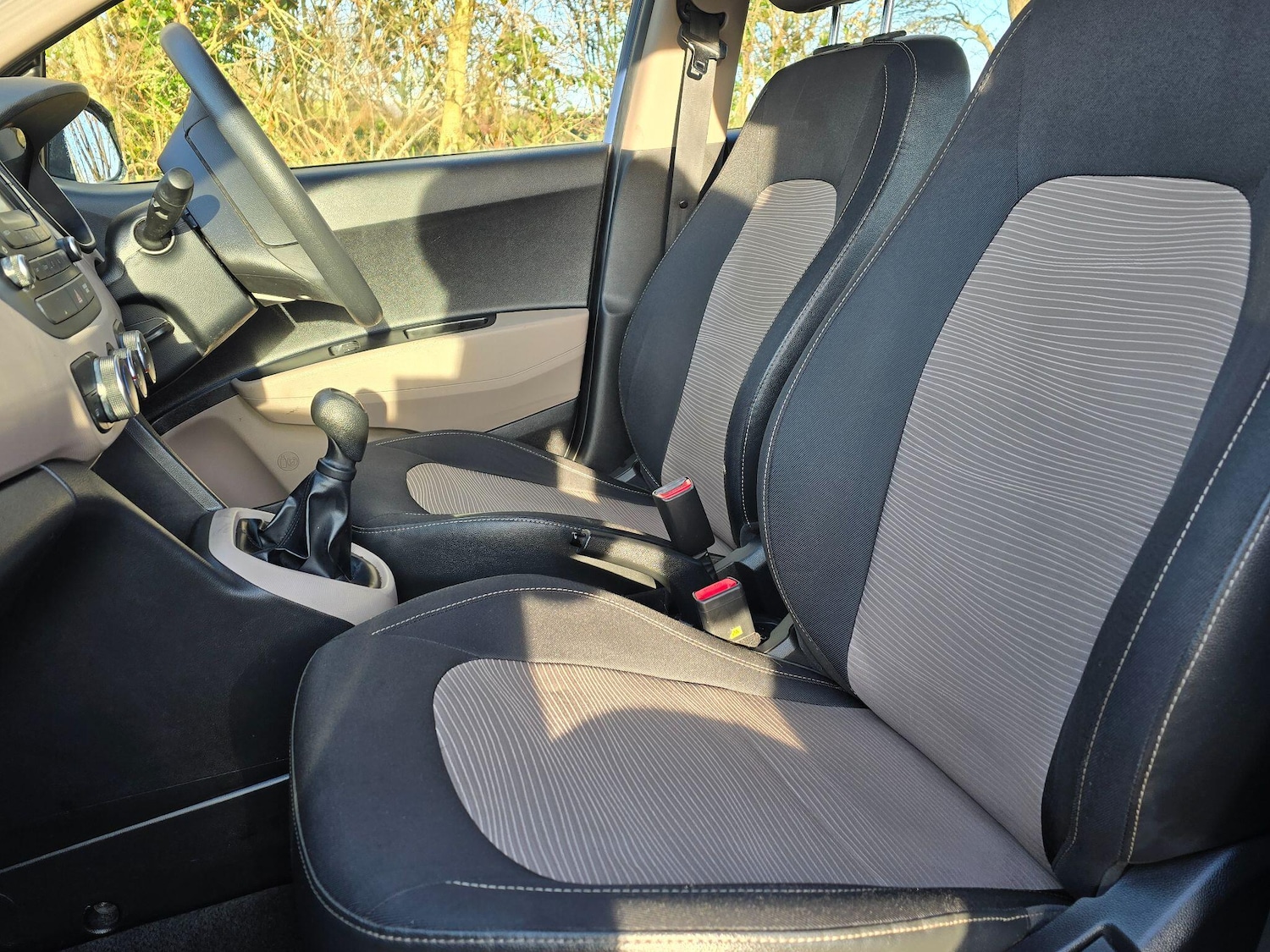 Used Hyundai i10 2015 for sale - 77355222: Photo 7