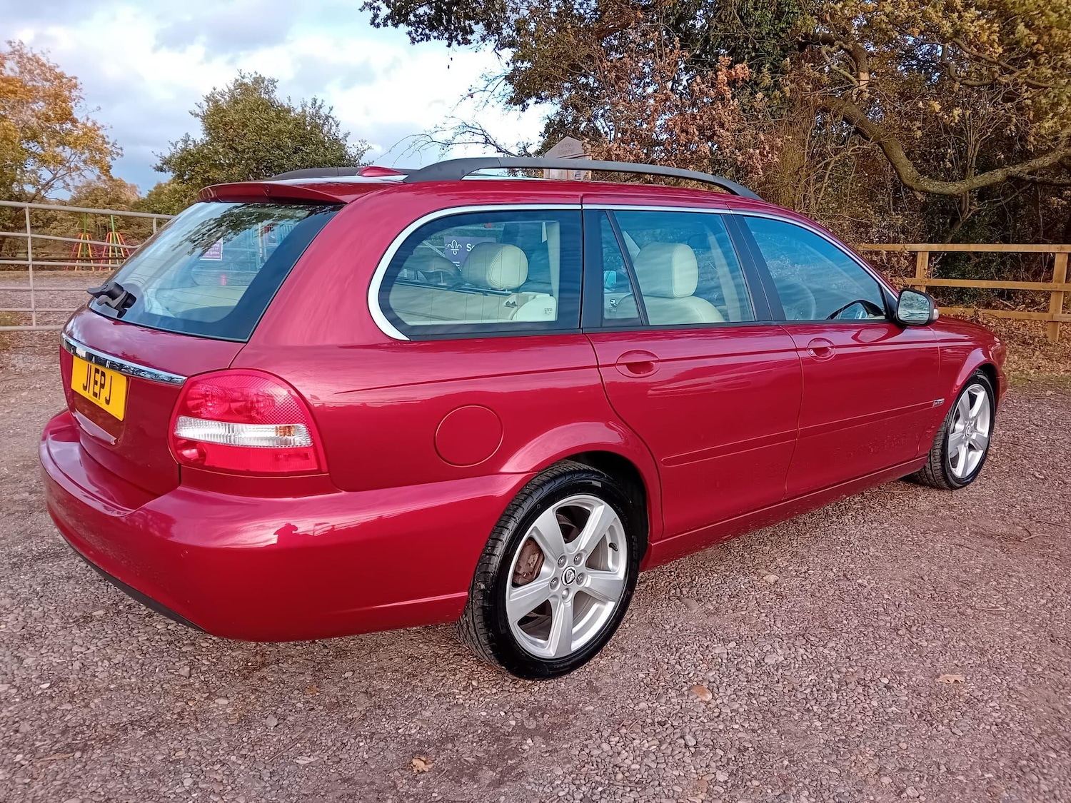 Used Jaguar X-Type 2009 for sale - 76457601: Photo 3