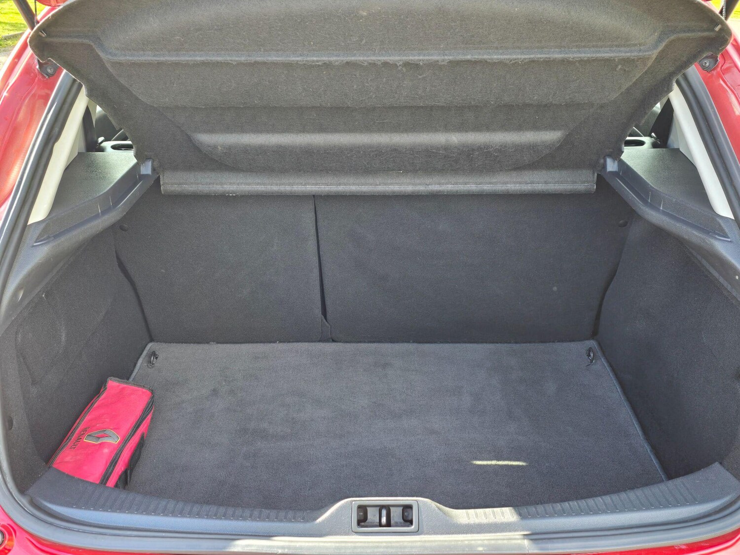 Used Renault Megane 2016 for sale - 77919085: Photo 9