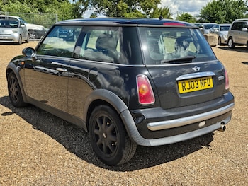 Used MINI Hatch 2003 for sale - 78852476: Photo