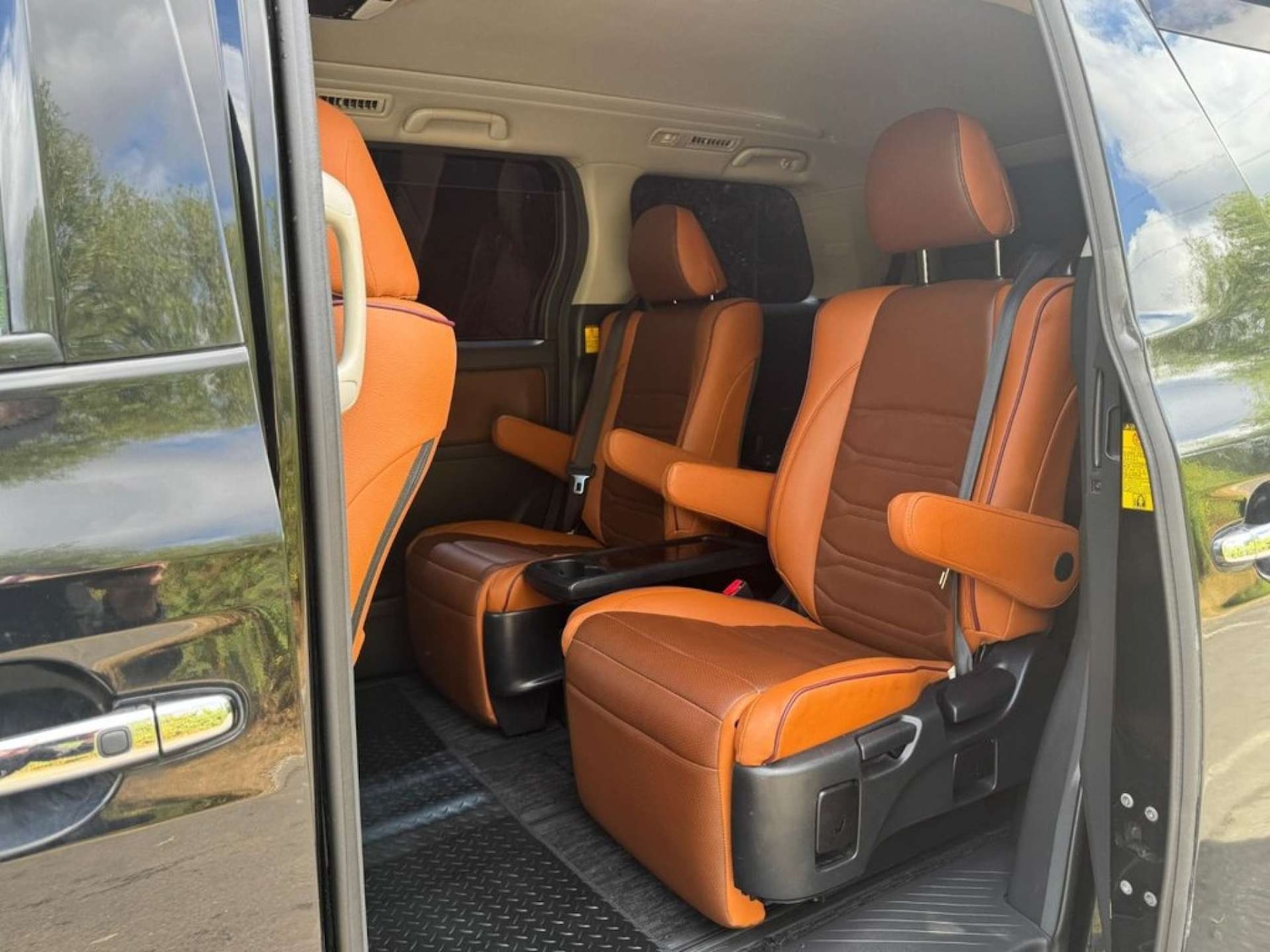 Used Toyota Vellfire 2024 for sale - 77259166: Photo 14