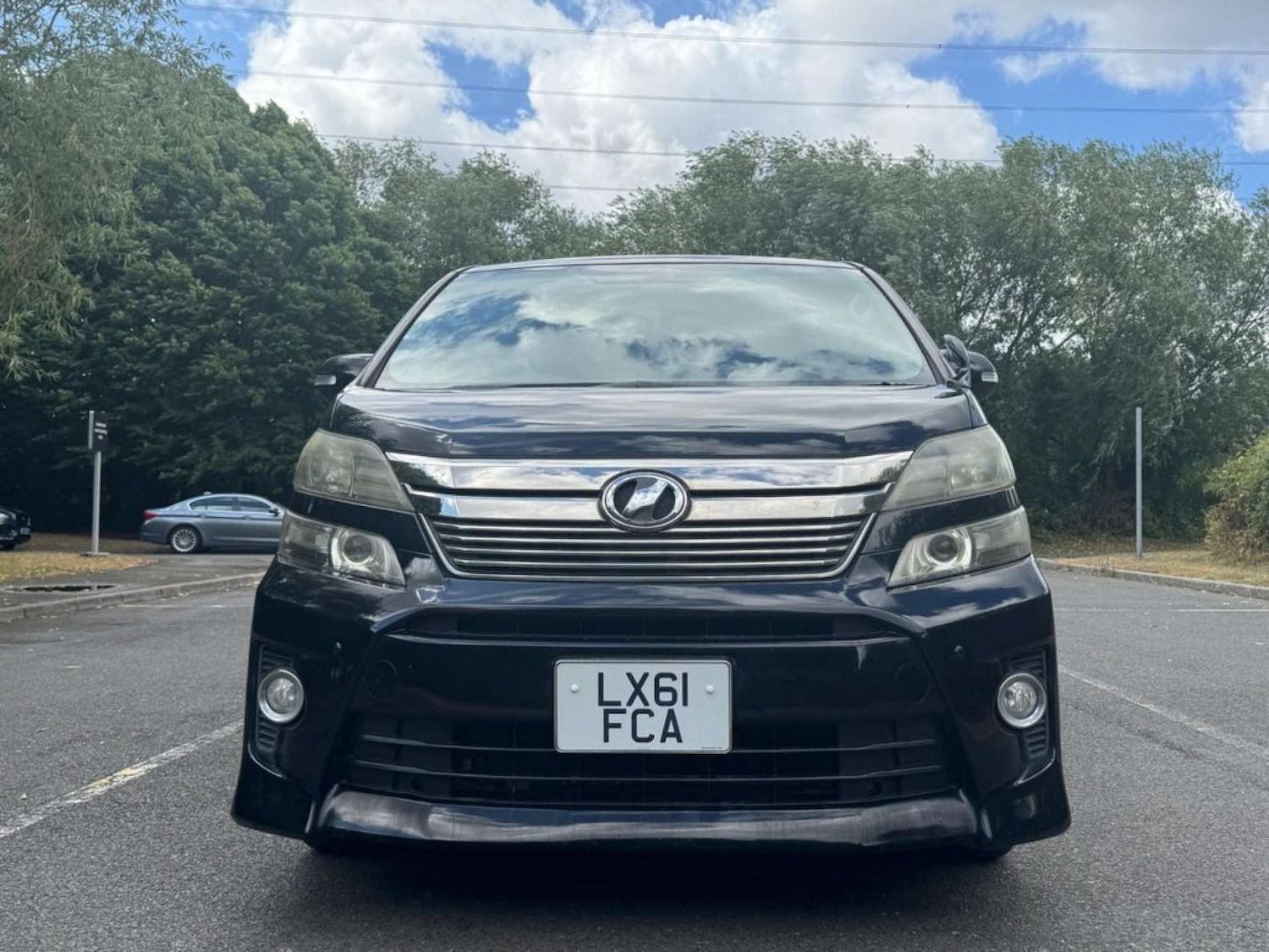 Used Toyota Vellfire 2024 for sale - 77259166: Photo 3