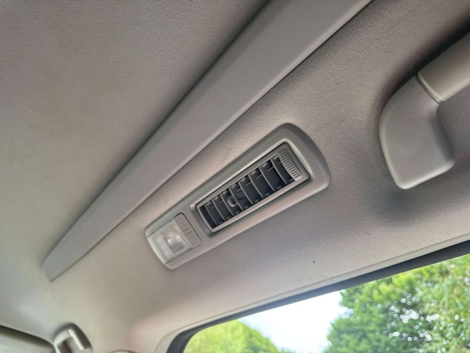 Used Toyota Vellfire 2024 for sale - 77259166: Photo 35