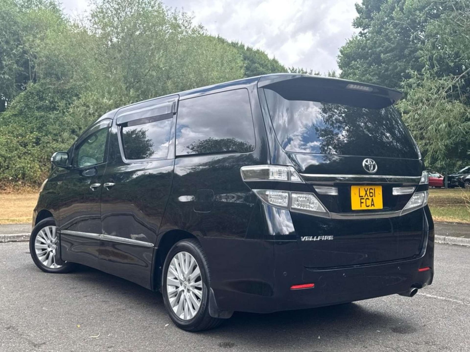 Used Toyota Vellfire 2024 for sale - 77259166: Photo 7