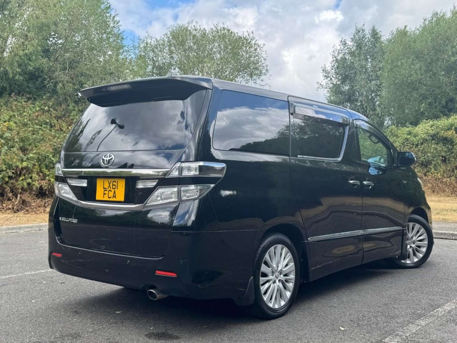 Used Toyota Vellfire 2024 for sale - 77259166: Photo 9