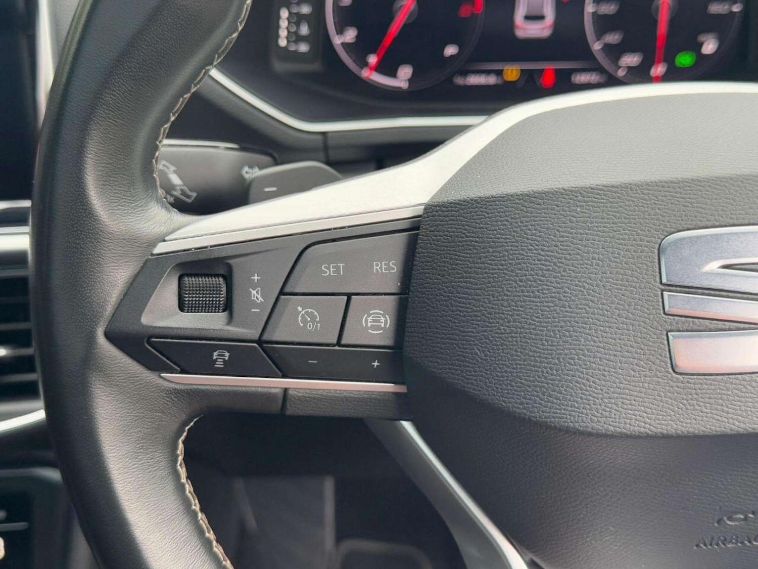 Used SEAT Tarraco 2023 for sale - 77249320: Photo 22