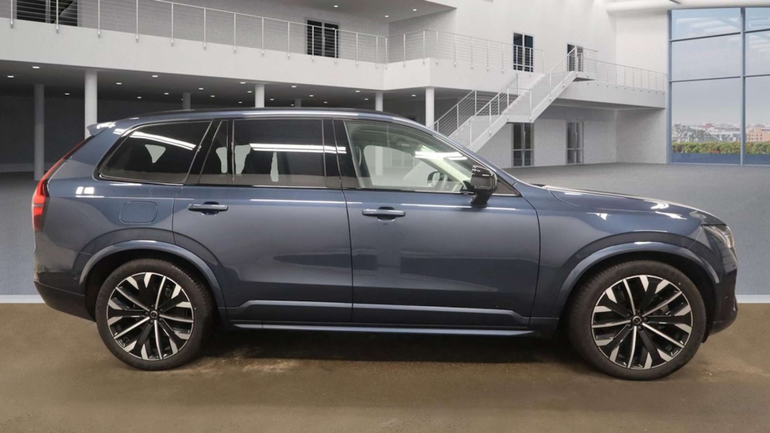 Used Volvo XC90 2025 for sale - 77337018: Photo 5