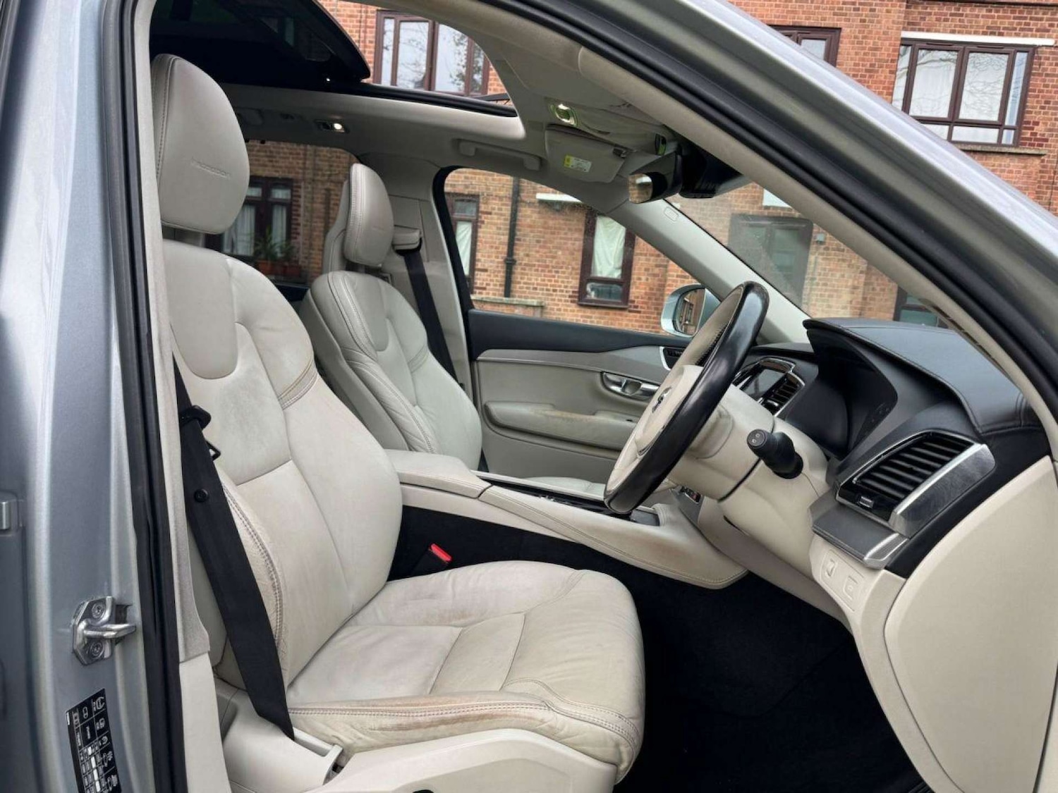 Used Volvo XC90 2016 for sale - 77249303: Photo 2