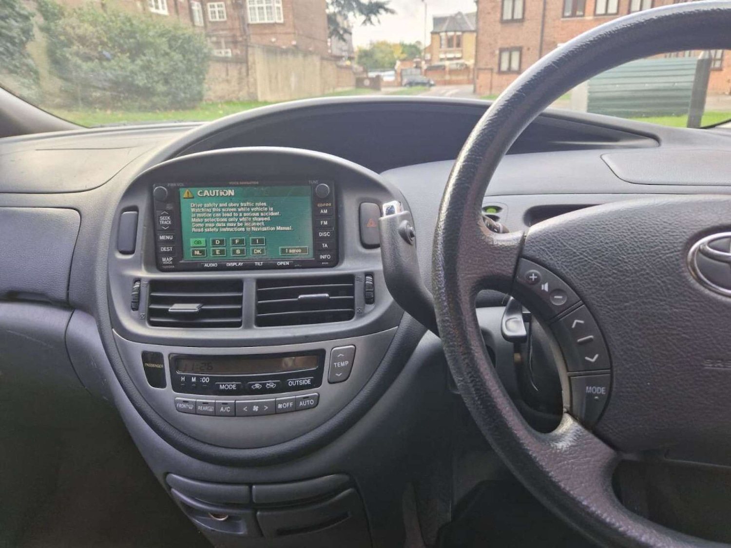 Used Toyota Previa 2005 for sale - 77211294: Photo 18