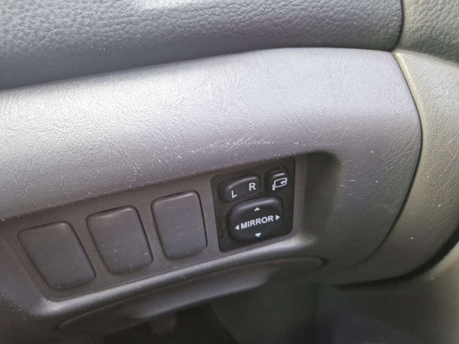 Used Toyota Previa 2005 for sale - 77211294: Photo 27