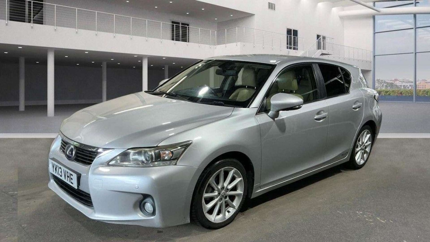 Used Lexus CT 2013 for sale - 77211288: Photo 3
