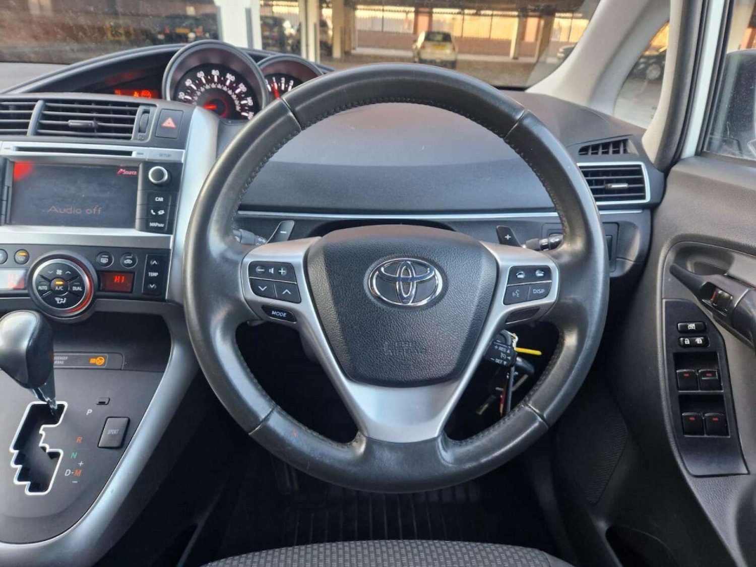 Used Toyota Verso 2013 for sale - 77249290: Photo 16