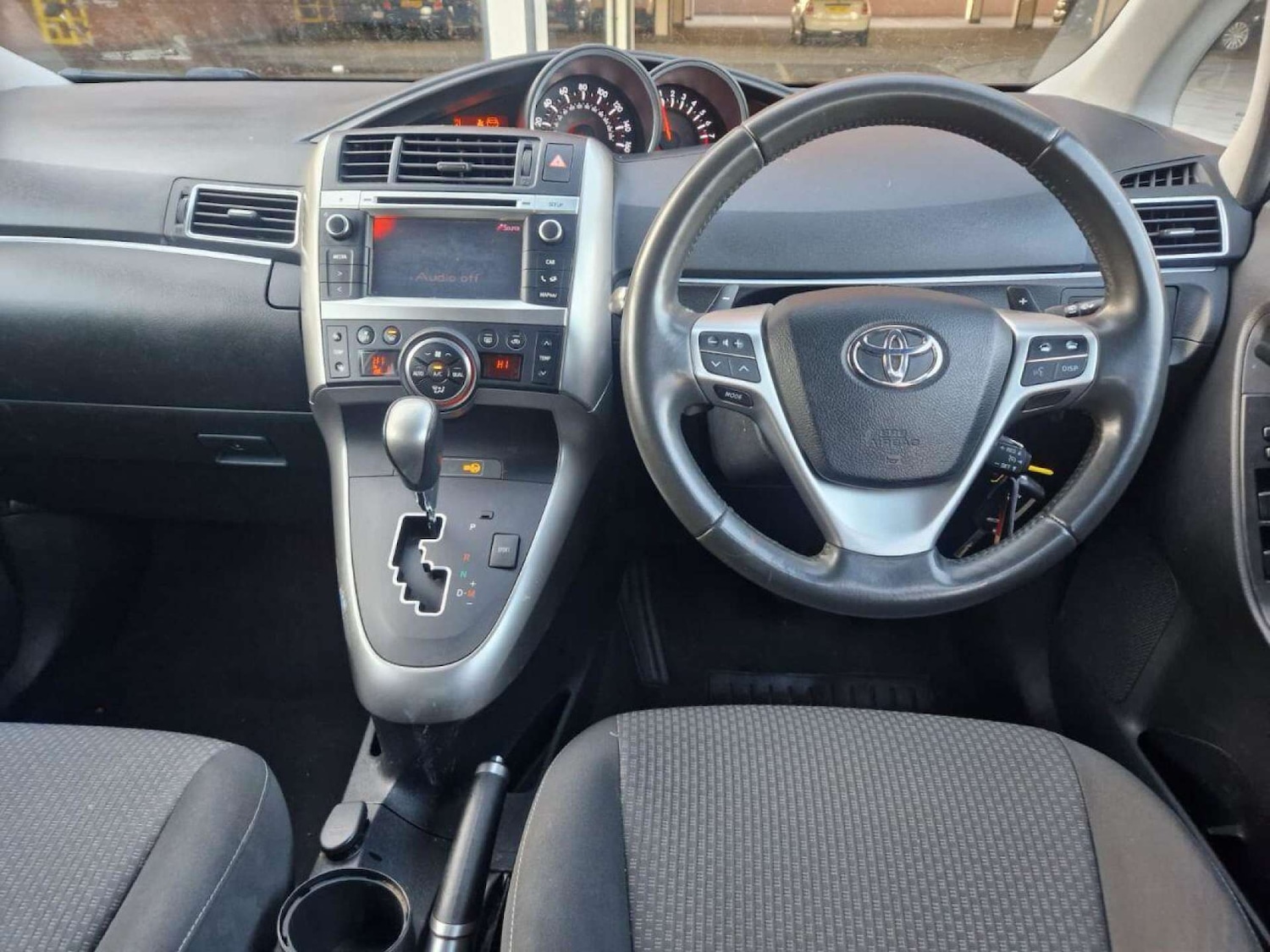 Used Toyota Verso 2013 for sale - 77249290: Photo 17