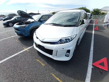 Used Toyota Estima 2012 for sale - 77249272: Photo