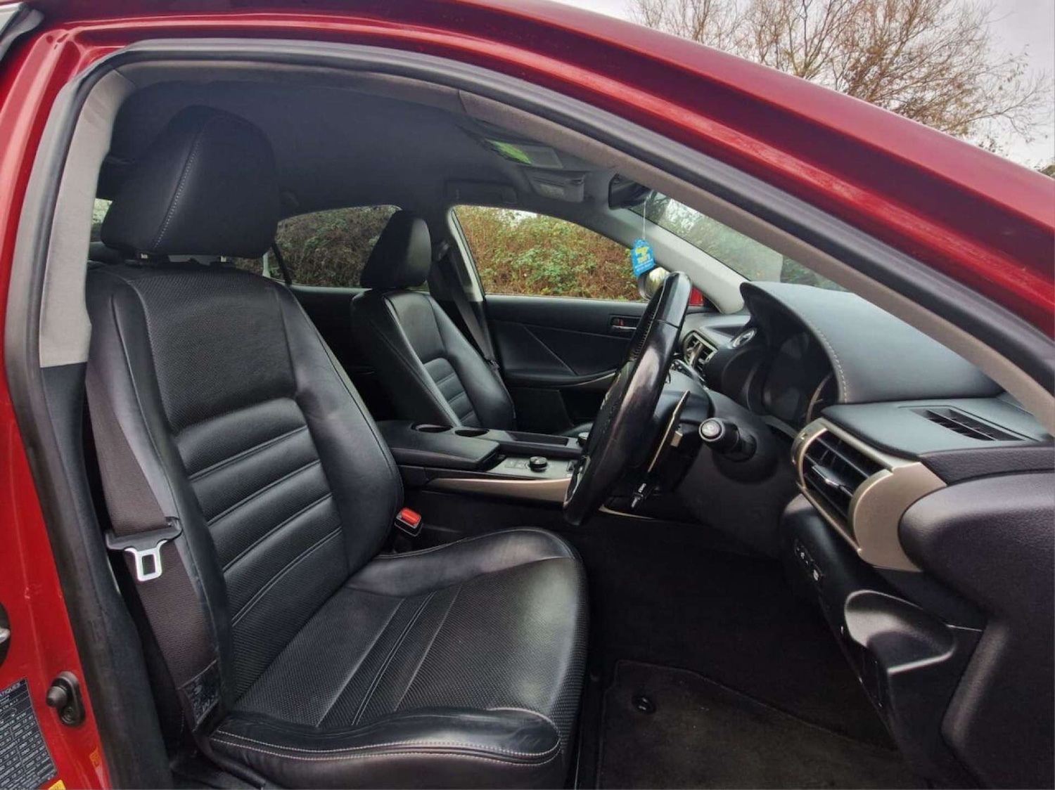 Used Lexus IS 2016 for sale - 77211276: Photo 2