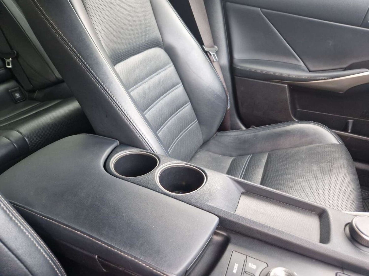 Used Lexus IS 2016 for sale - 77211276: Photo 27