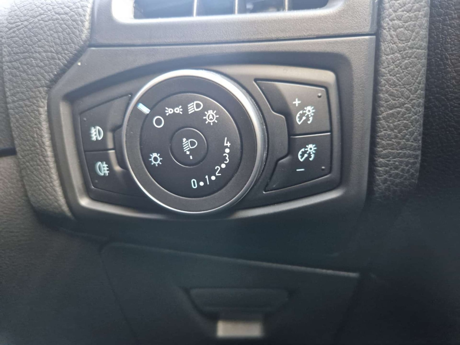 Used Ford Focus 2015 for sale - 77249299: Photo 27