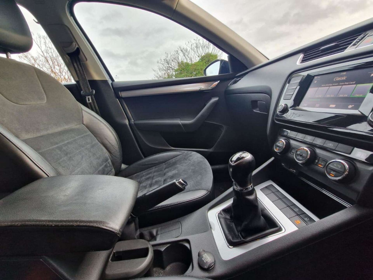 Used Skoda Octavia 2014 for sale - 77211279: Photo 24