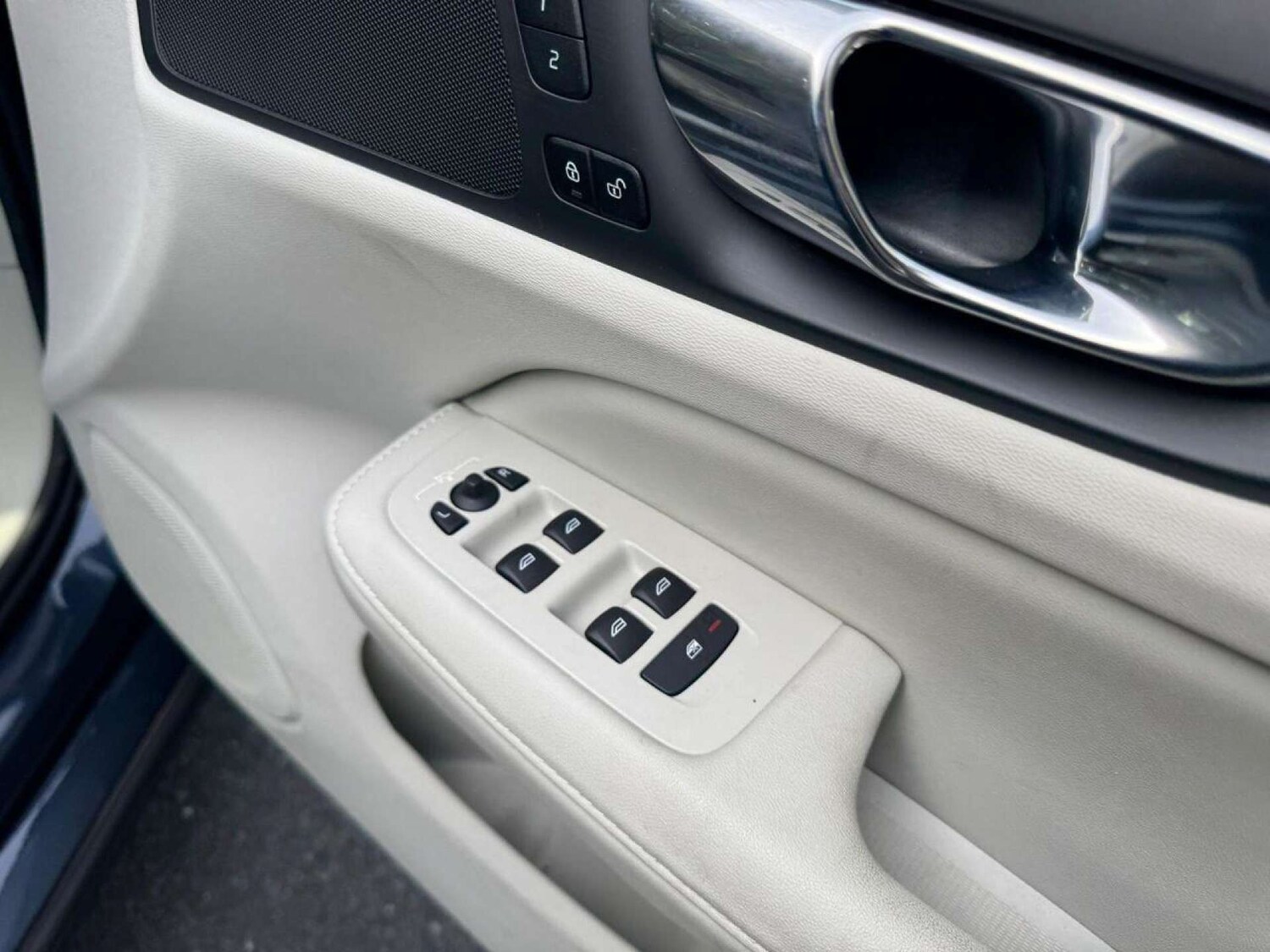 Used Volvo S60 2020 for sale - 77211292: Photo 39