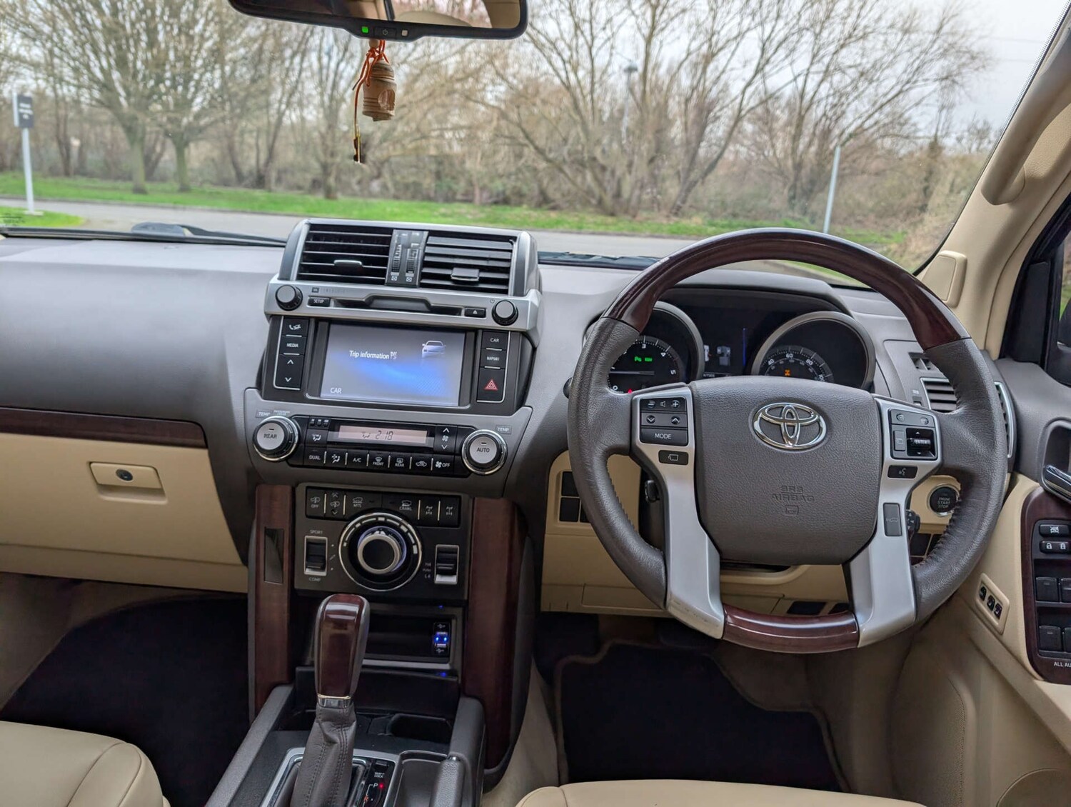 Used Toyota Land Cruiser 2017 for sale - 77591974: Photo 18