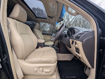 Used Toyota Land Cruiser 2017 for sale - 77591974: Photo