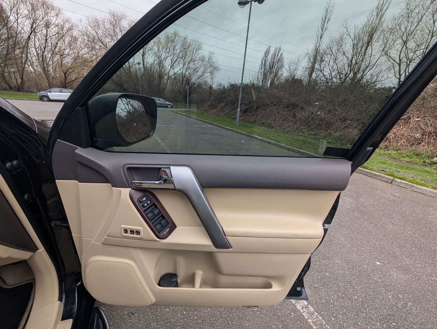 Used Toyota Land Cruiser 2017 for sale - 77591974: Photo 34