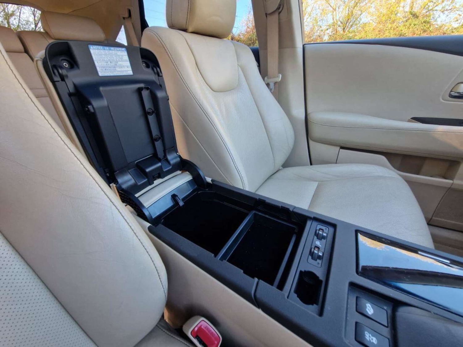 Used Lexus RX 2014 for sale - 77211282: Photo 32