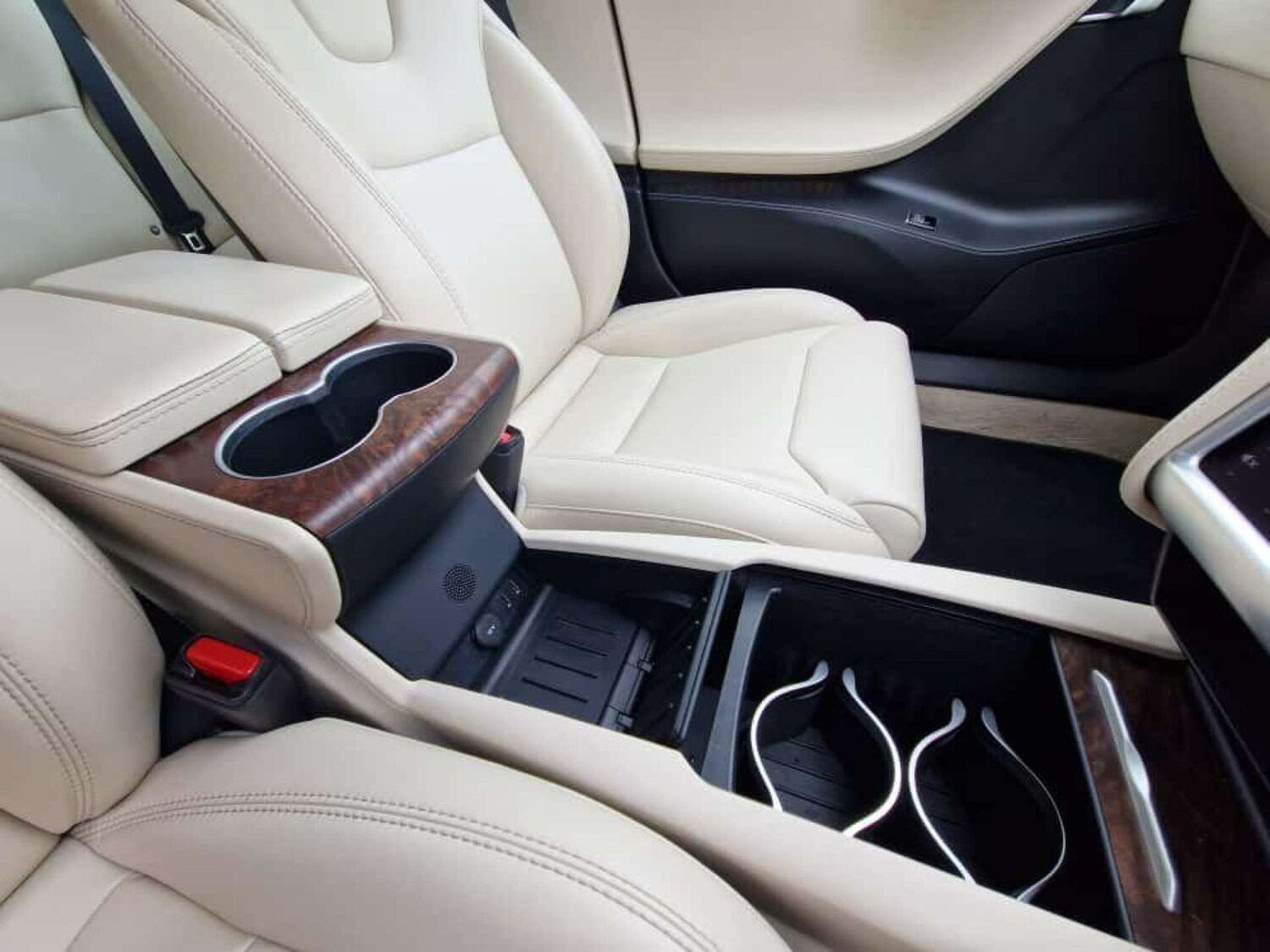 Used Tesla Model S 2018 for sale - 77211283: Photo 26