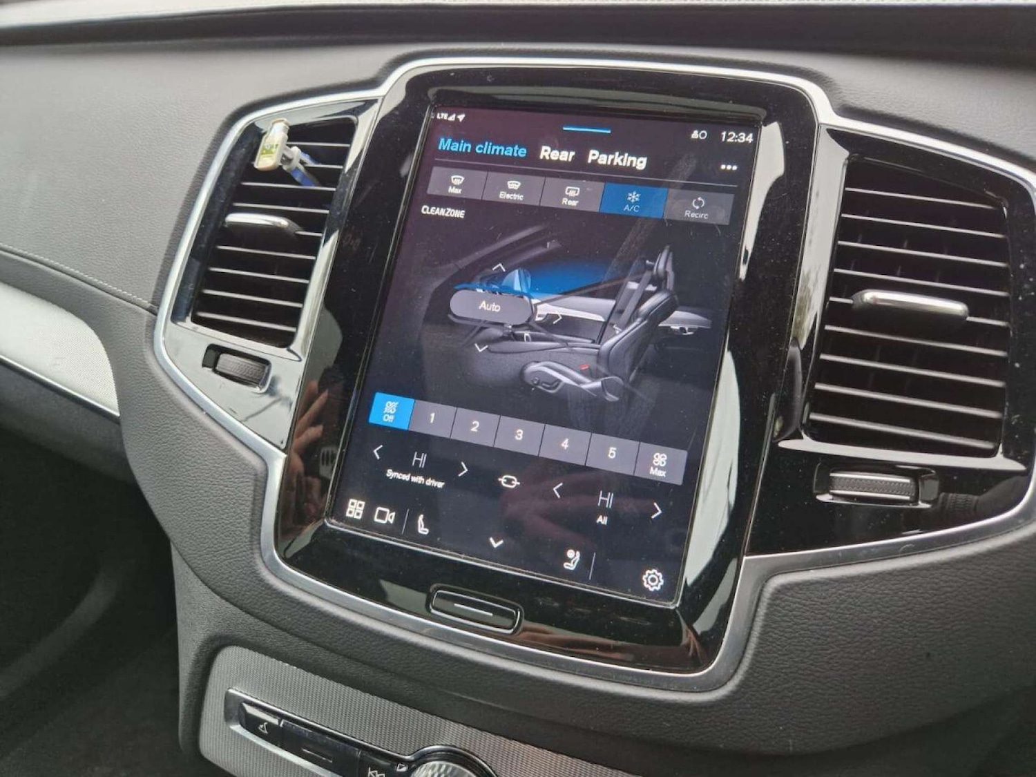 Used Volvo XC90 2023 for sale - 77277602: Photo 29