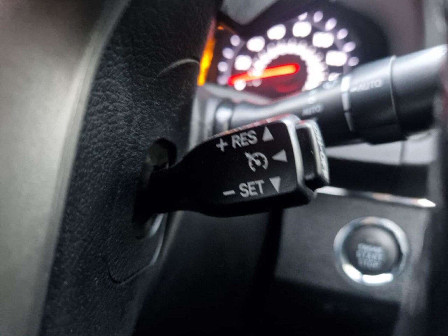 Used Toyota Avensis 2013 for sale - 77211280: Photo 21