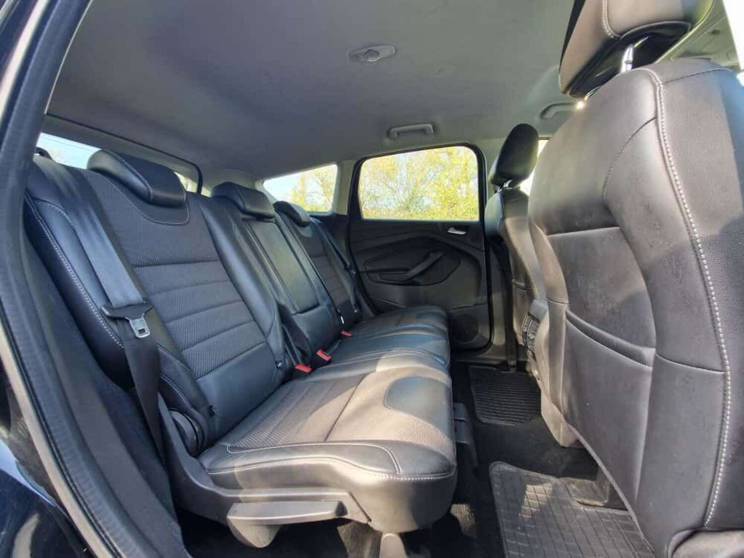 Used Ford Kuga 2015 for sale - 77211285: Photo 15