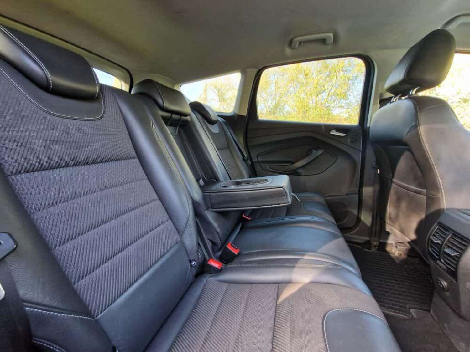 Used Ford Kuga 2015 for sale - 77211285: Photo 16