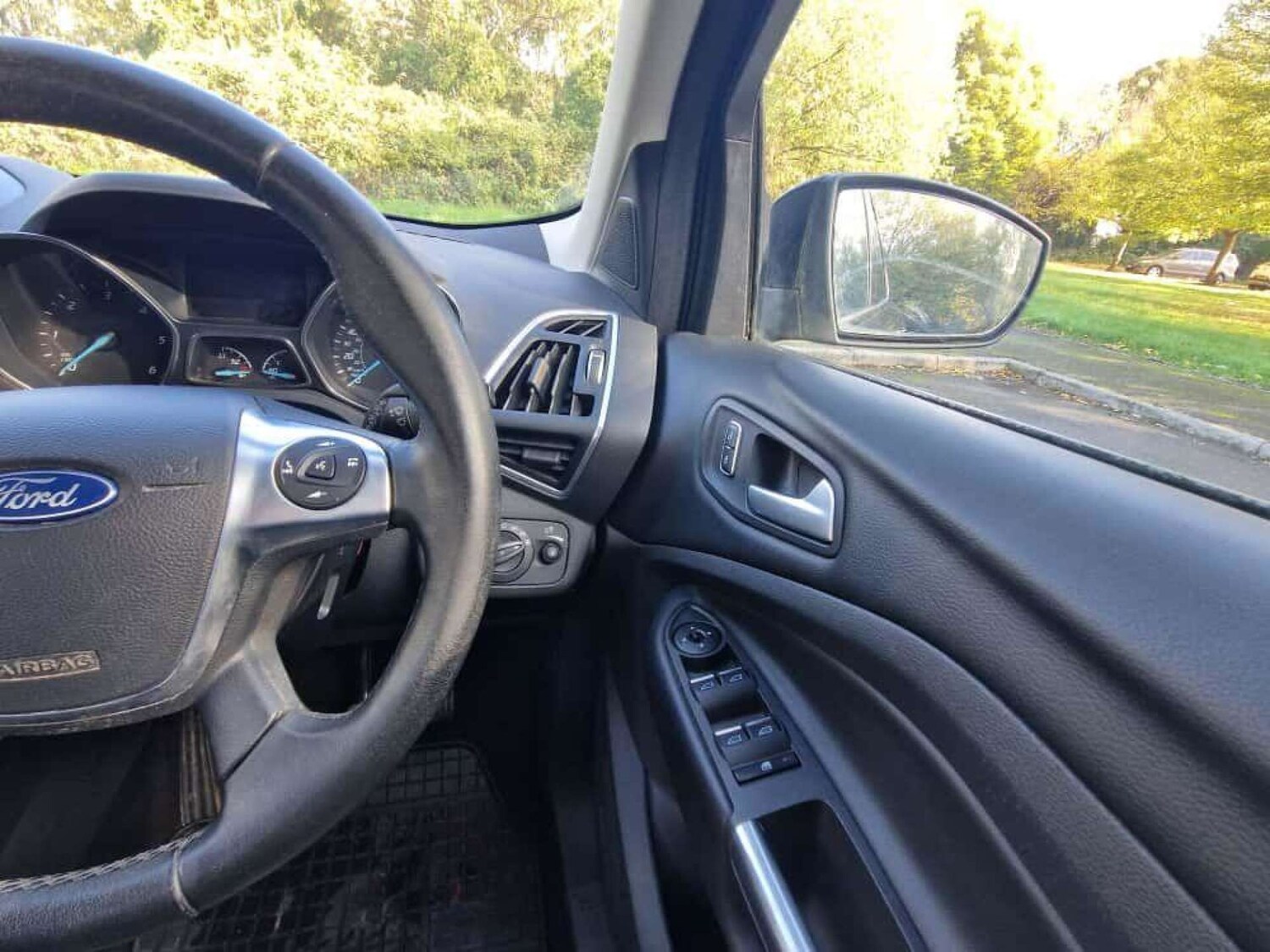 Used Ford Kuga 2015 for sale - 77211285: Photo 23