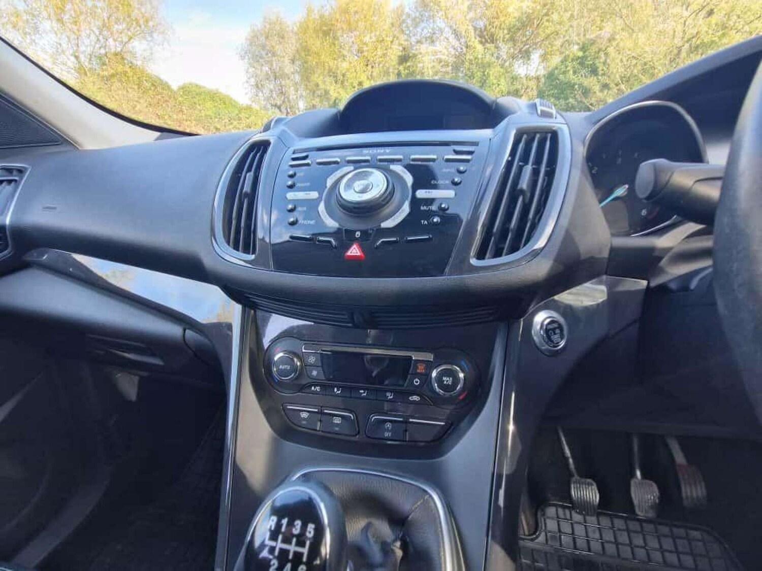 Used Ford Kuga 2015 for sale - 77211285: Photo 28