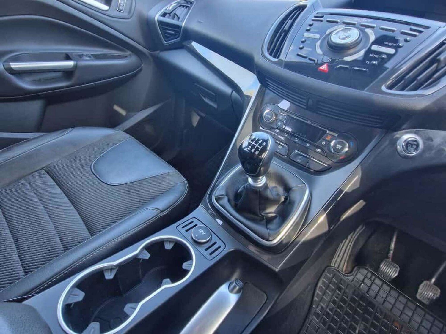 Used Ford Kuga 2015 for sale - 77211285: Photo 29