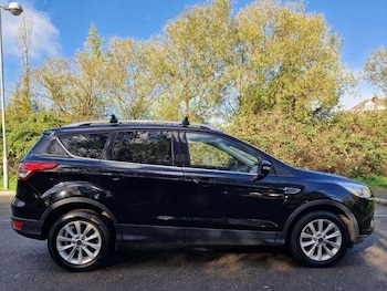 Used Ford Kuga 2015 for sale - 77211285: Photo