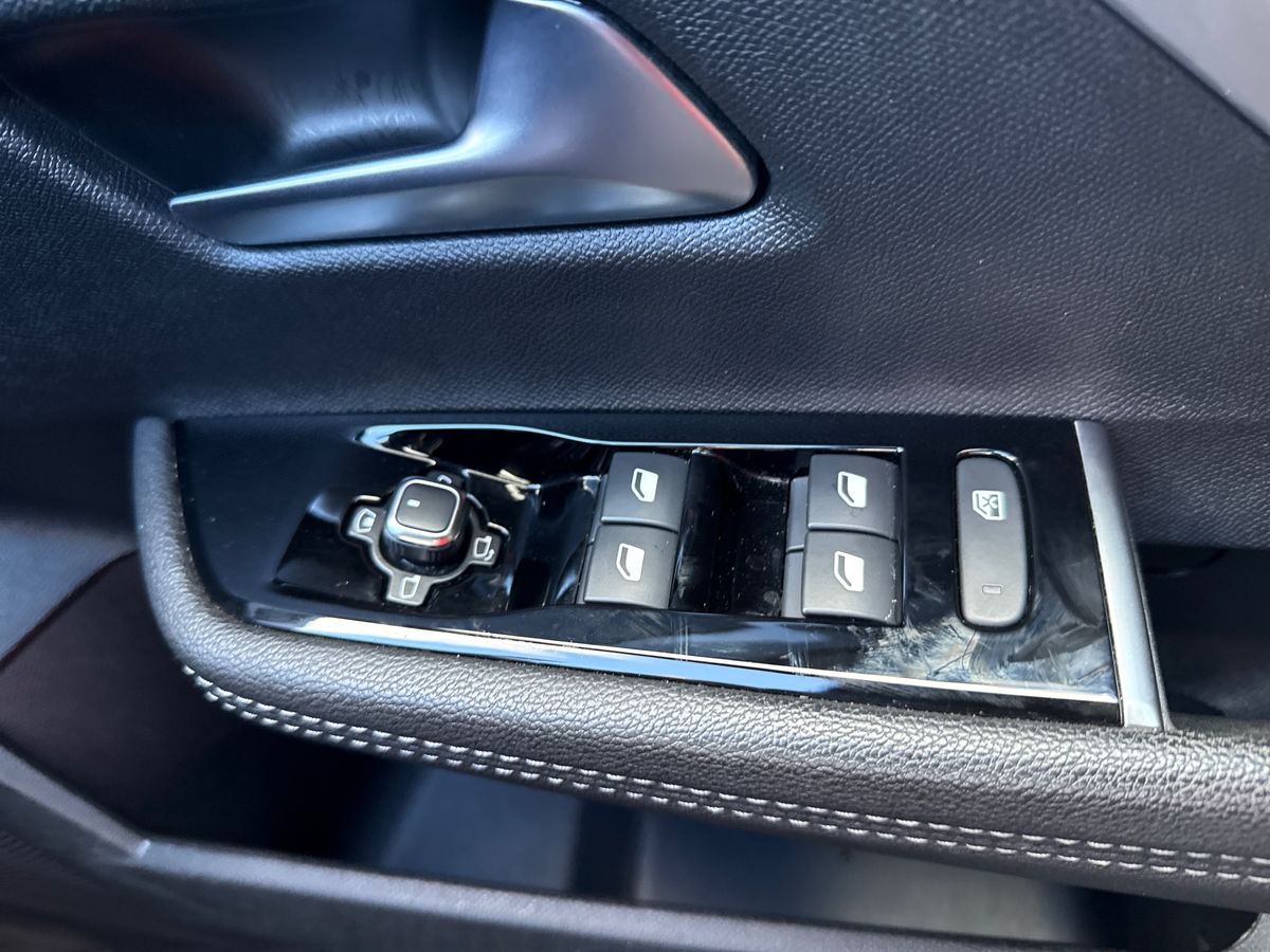 Used Vauxhall Astra 2023 for sale - 76539811: Photo 16