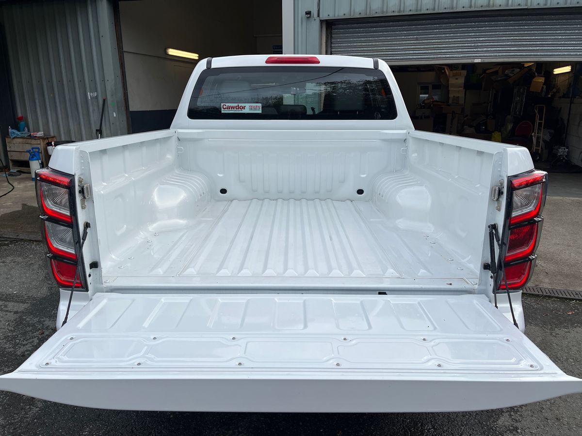 Used Isuzu D-Max 2025 for sale - 76311852: Photo 24