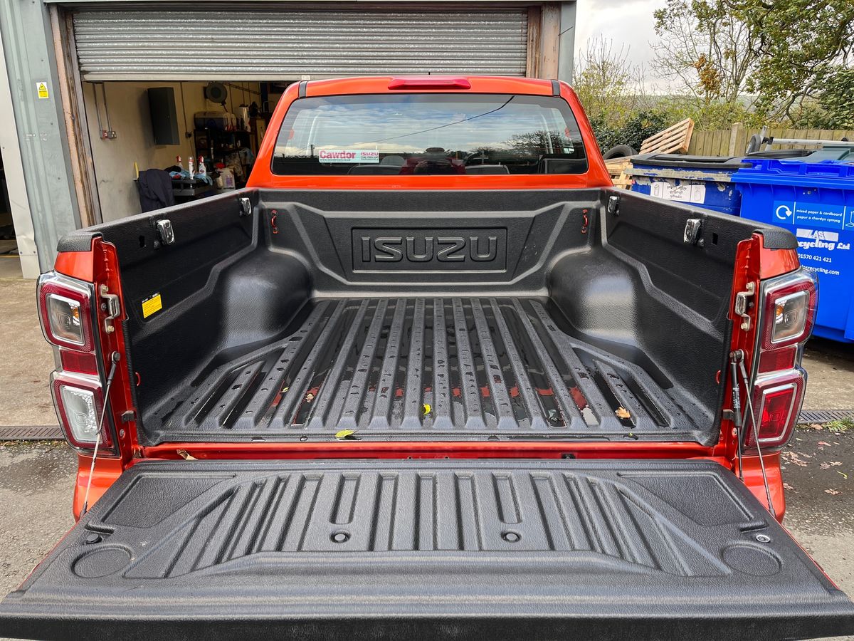 Used Isuzu D-Max 2021 for sale - 76241632: Photo 24