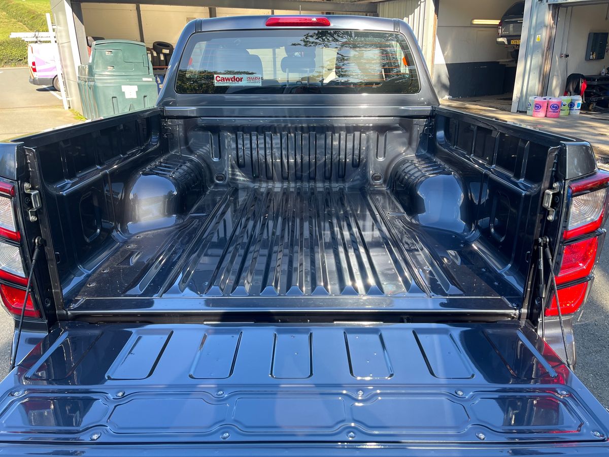 Used Isuzu D-Max 2025 for sale - 76458938: Photo 24