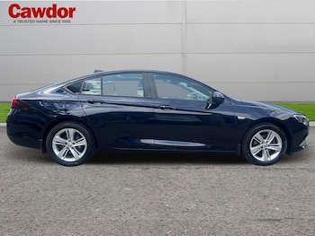 Used Vauxhall Insignia 2018 for sale - 75495520: Photo