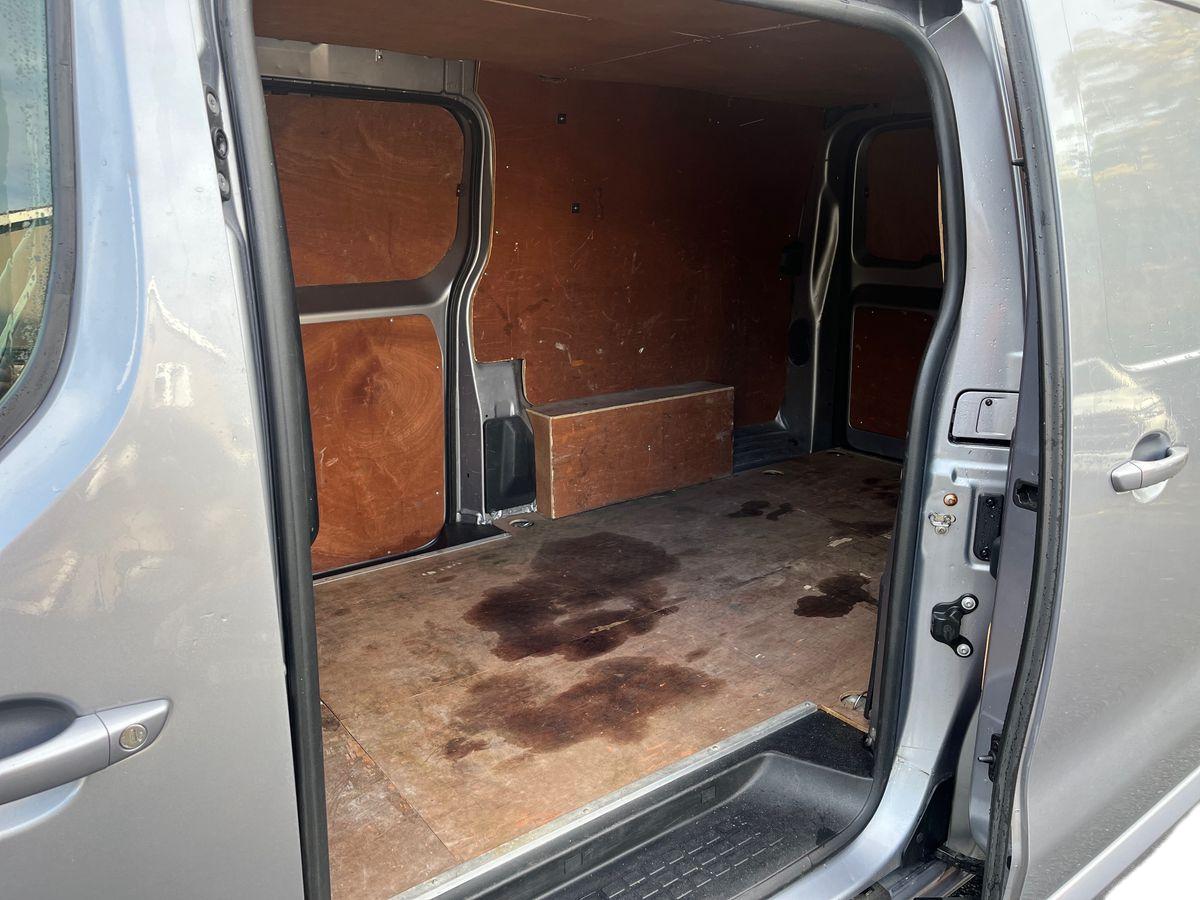 Used Vauxhall Vivaro 2021 for sale - 76328287: Photo 23