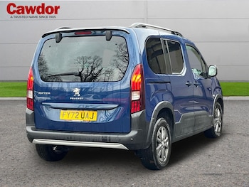 Used Peugeot Rifter 2022 for sale - 76874492: Photo