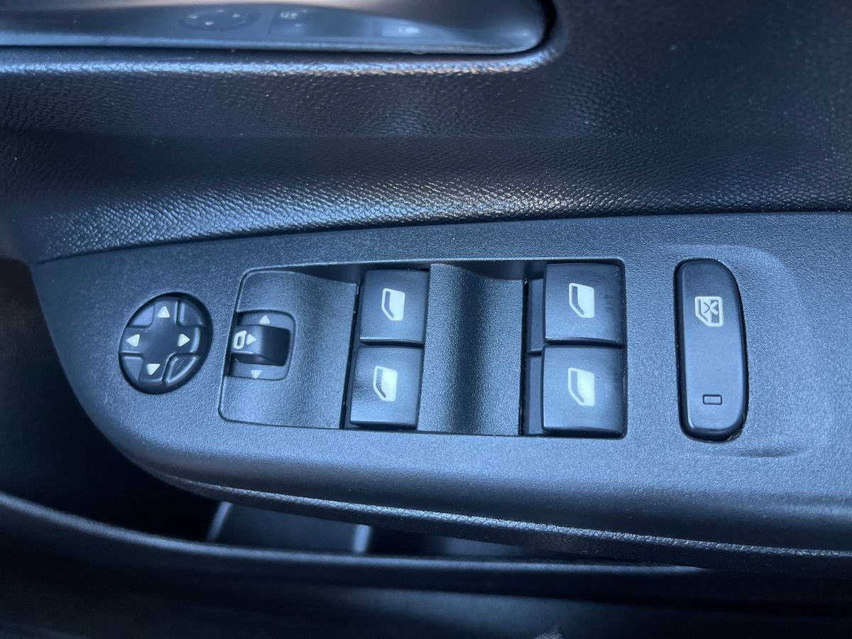 Used Vauxhall Corsa 2023 for sale - 76033822: Photo 16