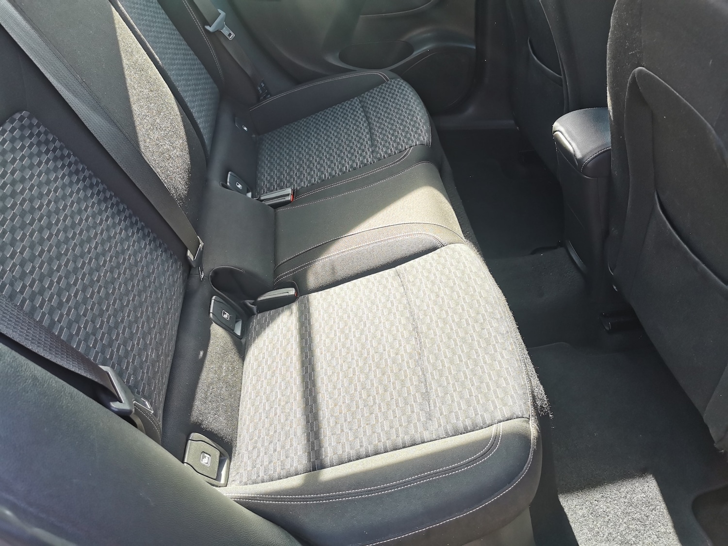 Used Vauxhall Astra 2015 for sale - 77984164: Photo 5