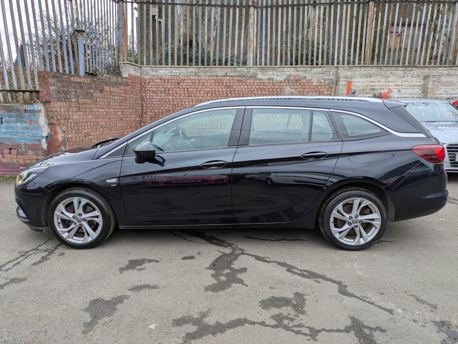 Used Vauxhall Astra 2019 for sale - 77465843: Photo 2