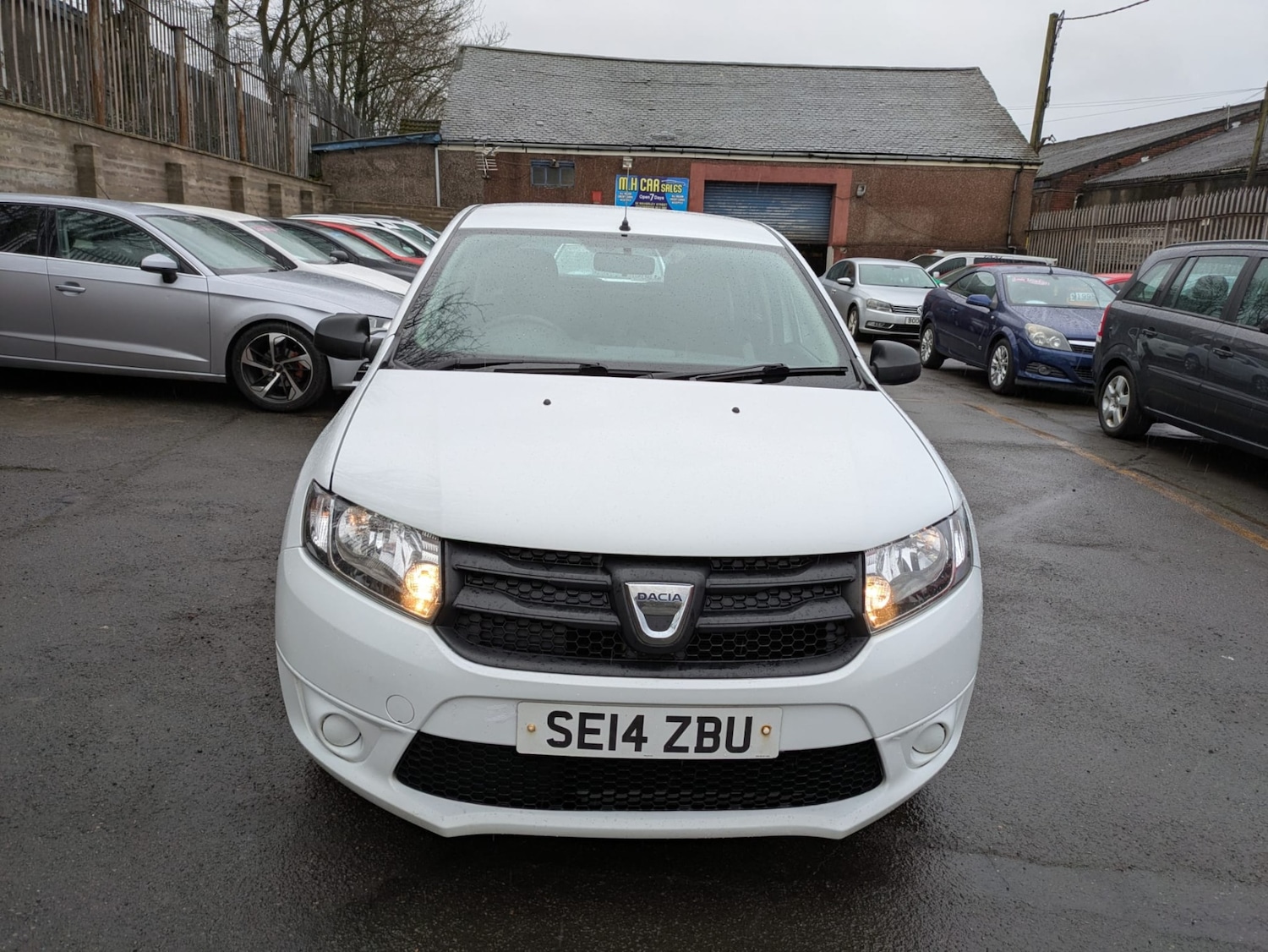 Used Dacia Sandero 2014 for sale - 77639359: Photo 3