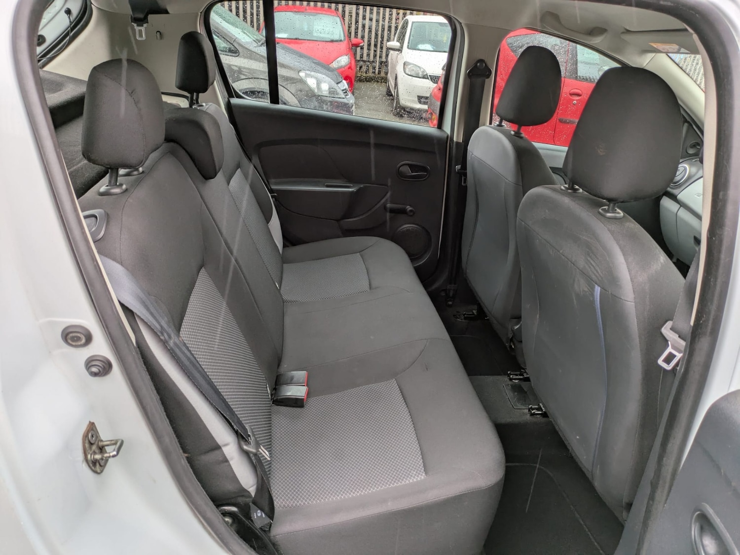 Used Dacia Sandero 2014 for sale - 77639359: Photo 5