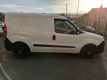 Vauxhall - Combo